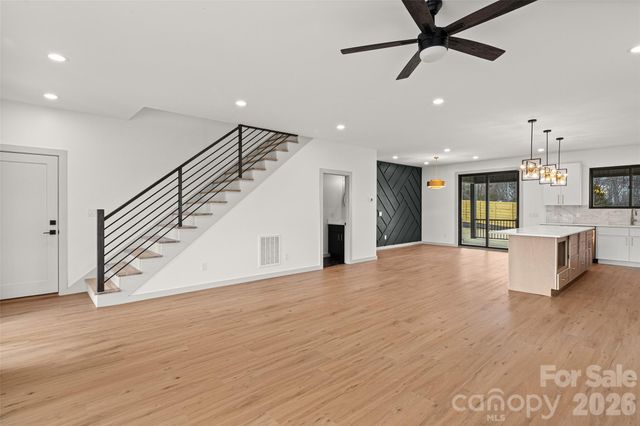 6 Scott Meadows Drive 33, Asheville, NC 28806