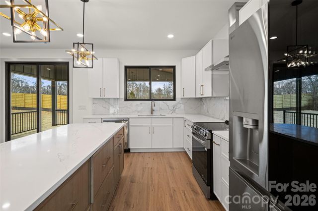 6 Scott Meadows Drive 33, Asheville, NC 28806