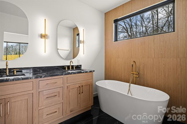 6 Scott Meadows Drive 33, Asheville, NC 28806