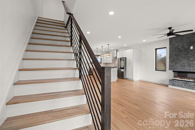 6 Scott Meadows Drive 33, Asheville, NC 28806