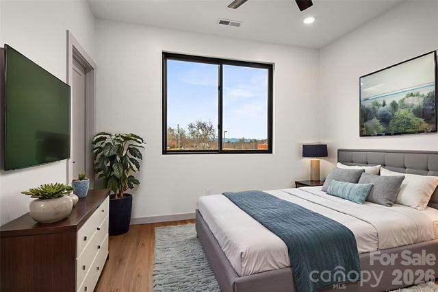 6 Scott Meadows Drive 33, Asheville, NC 28806