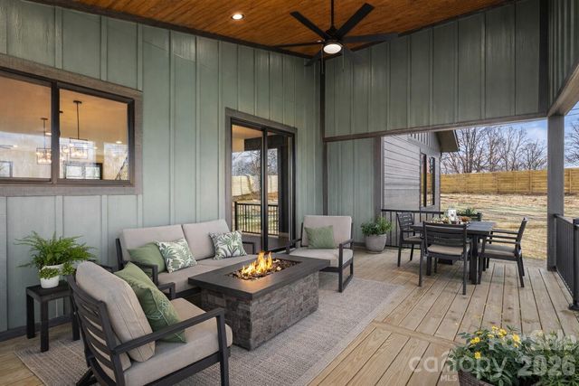 6 Scott Meadows Drive 33, Asheville, NC 28806