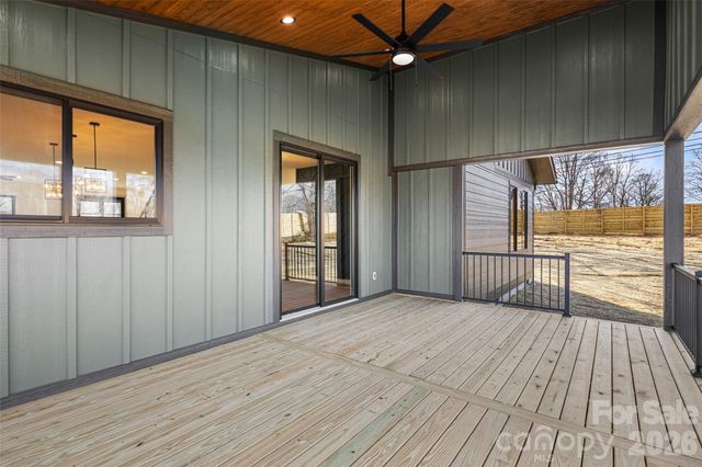 6 Scott Meadows Drive 33, Asheville, NC 28806