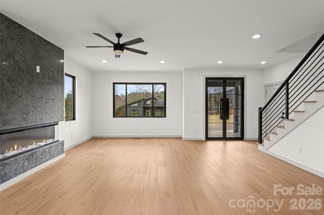 6 Scott Meadows Drive 33, Asheville, NC 28806