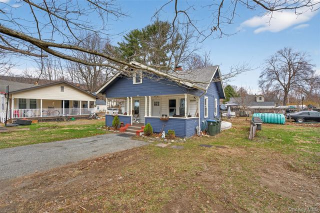 15 Court Avenue, Greenwood Lake, NY 10925