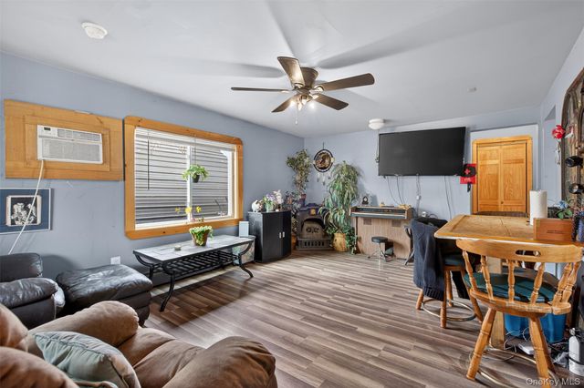 15 Court Avenue, Greenwood Lake, NY 10925