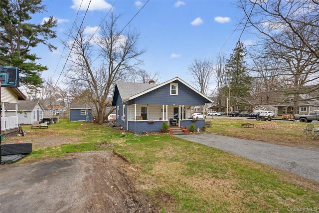 15 Court Avenue, Greenwood Lake, NY 10925