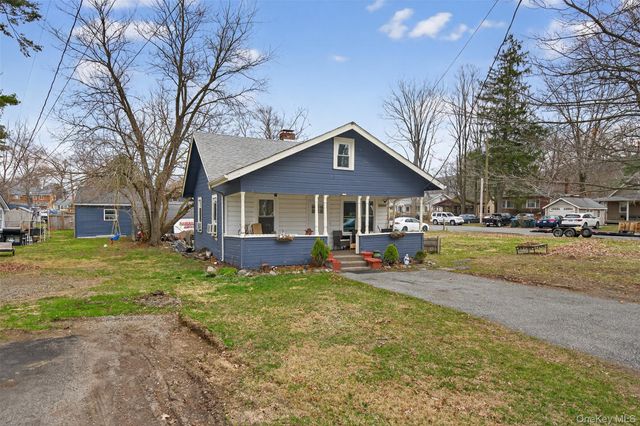 15 Court Avenue, Greenwood Lake, NY 10925