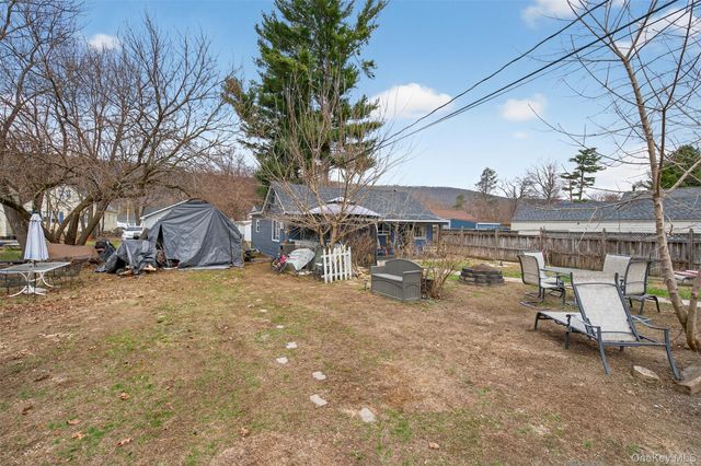 15 Court Avenue, Greenwood Lake, NY 10925