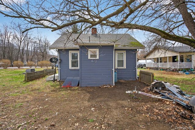 15 Court Avenue, Greenwood Lake, NY 10925
