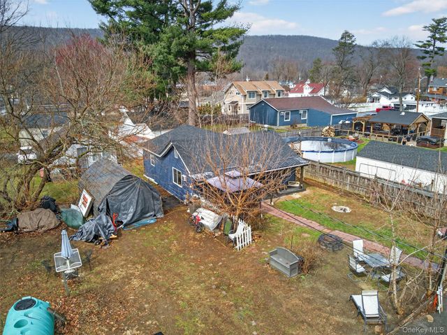 15 Court Avenue, Greenwood Lake, NY 10925