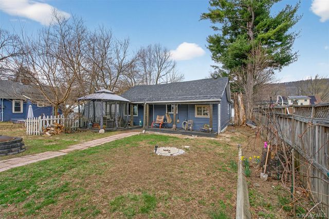 15 Court Avenue, Greenwood Lake, NY 10925