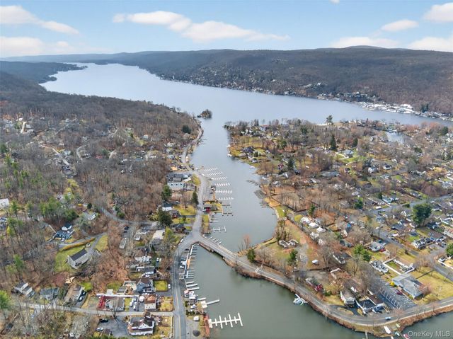 15 Court Avenue, Greenwood Lake, NY 10925