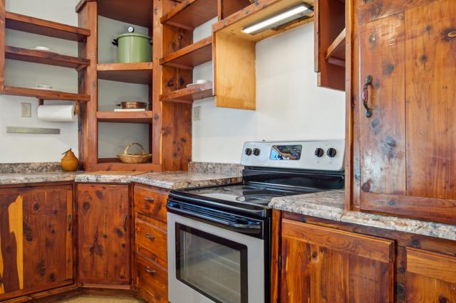 2200 Highway 21 E, Paige, TX 78659