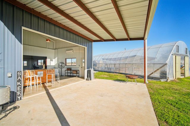2200 Highway 21 E, Paige, TX 78659