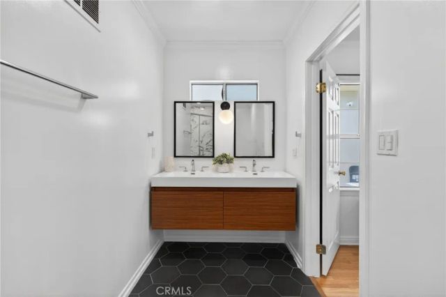 520 N Citrus Avenue, Los Angeles, CA 90036