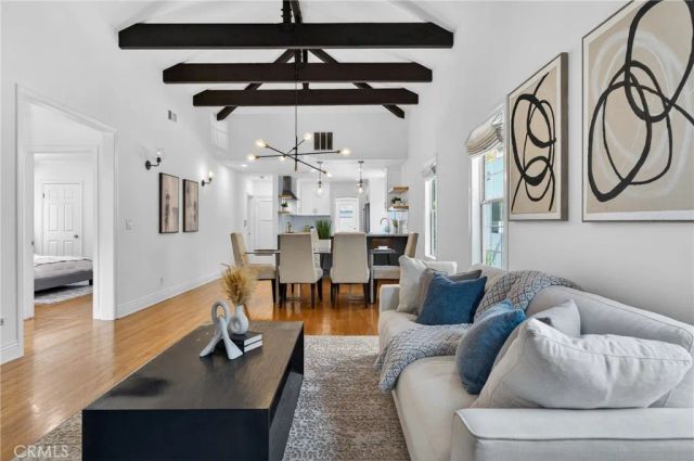 520 N Citrus Avenue, Los Angeles, CA 90036