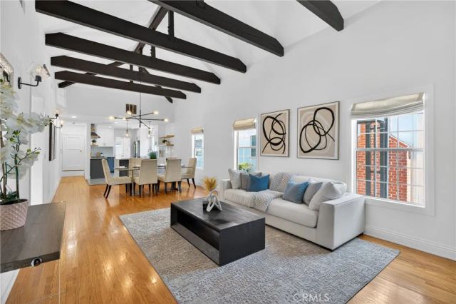 520 N Citrus Avenue, Los Angeles, CA 90036