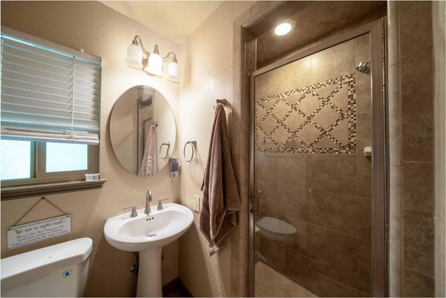 5795 E Butler, Fresno, CA 93727