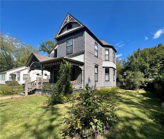 808 Mississippi Street, Lawrence, KS 66044