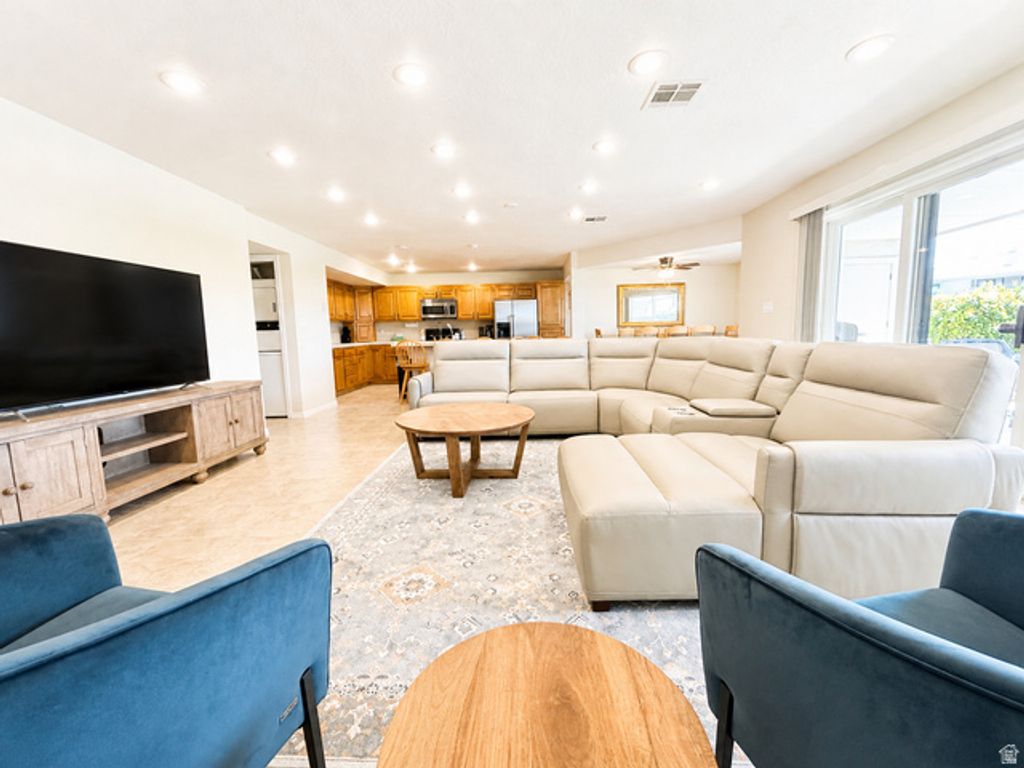Image 2 of property listing at 1845 W CANYON VIEW DR #1605, St. George, UT 84770