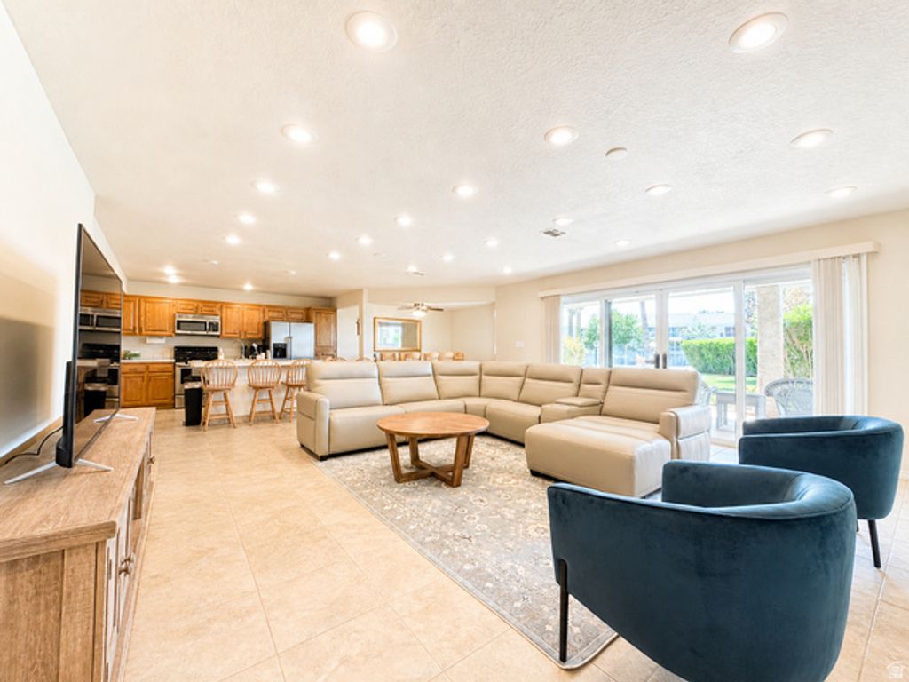 Image 3 of property listing at 1845 W CANYON VIEW DR #1605, St. George, UT 84770