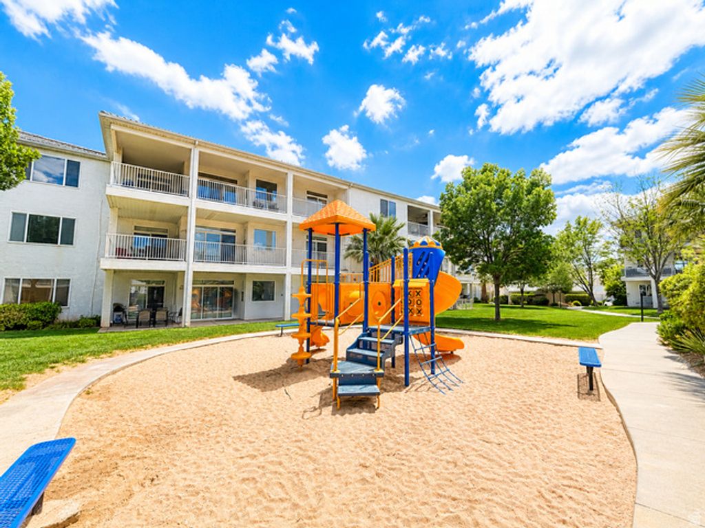 Image 28 of property listing at 1845 W CANYON VIEW DR #1605, St. George, UT 84770