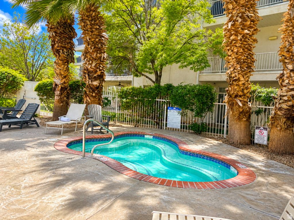 Image 33 of property listing at 1845 W CANYON VIEW DR #1605, St. George, UT 84770