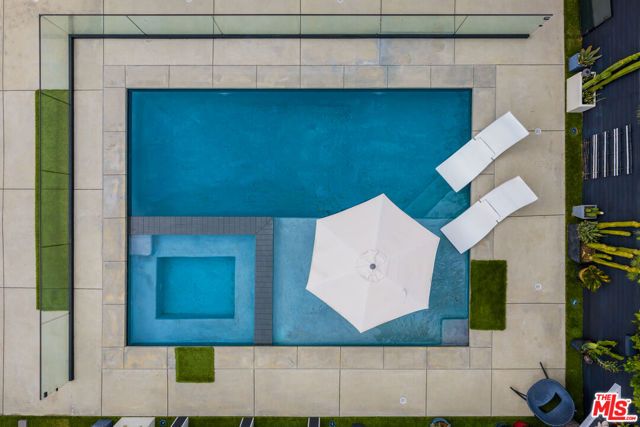 18589 Linnet Street, Tarzana (los Angeles), CA 91356