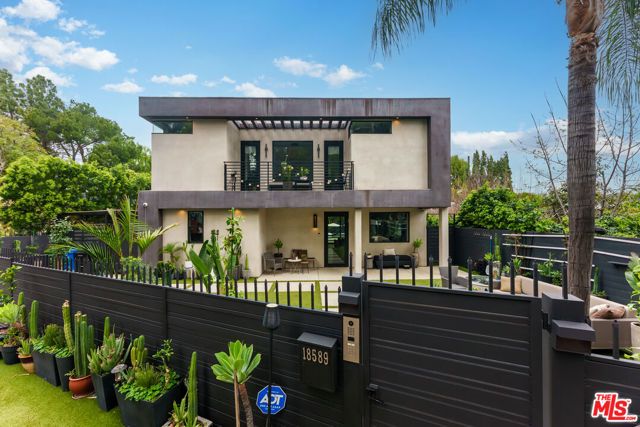 18589 Linnet Street, Tarzana (los Angeles), CA 91356