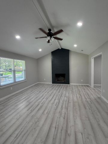 20 Teaneck Road, Goose Creek, SC 29445