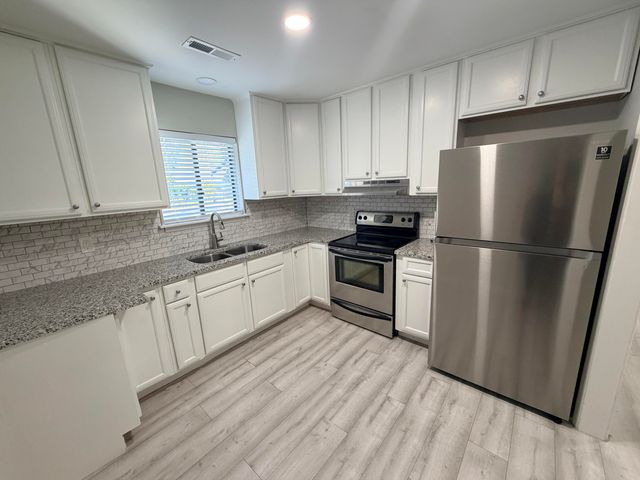 20 Teaneck Road, Goose Creek, SC 29445