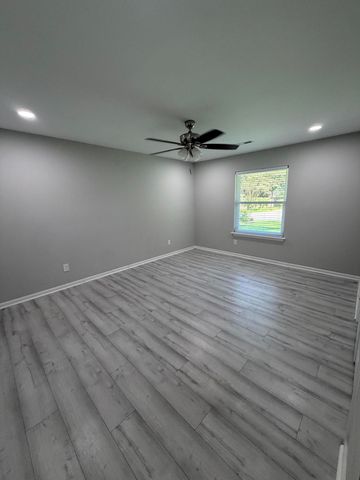 20 Teaneck Road, Goose Creek, SC 29445