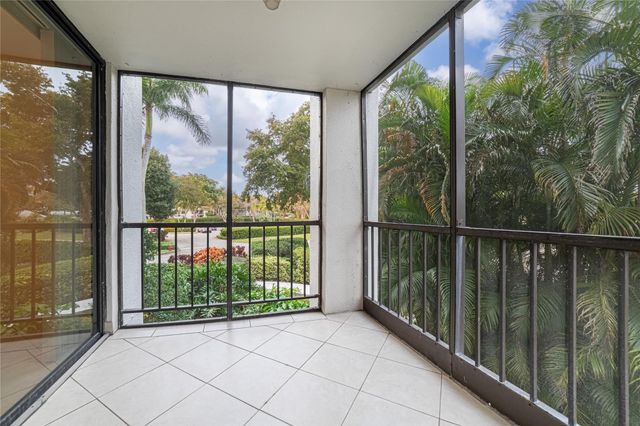 6805 Willow Wood Drive 5022, Boca Raton, FL 33434