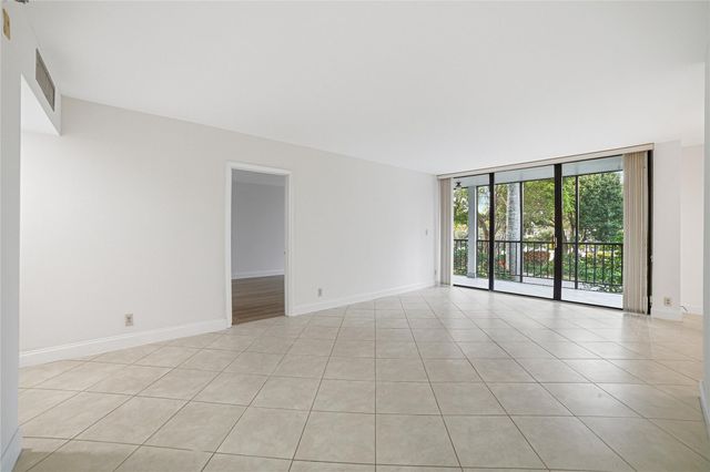 6805 Willow Wood Drive 5022, Boca Raton, FL 33434