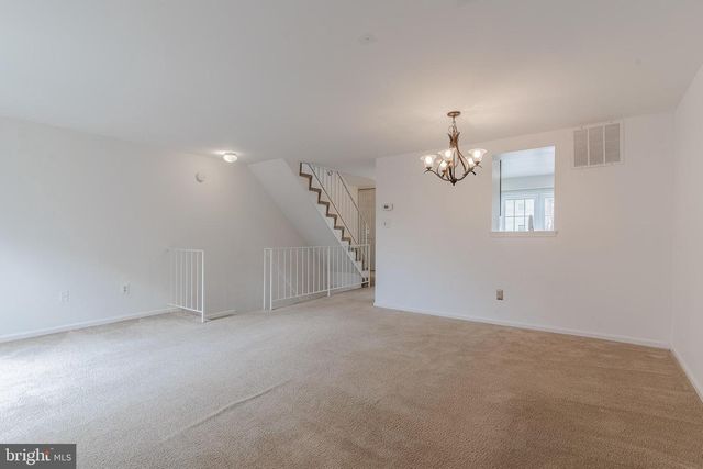 14405 BLACK HORSE CT, Centreville, VA 20120