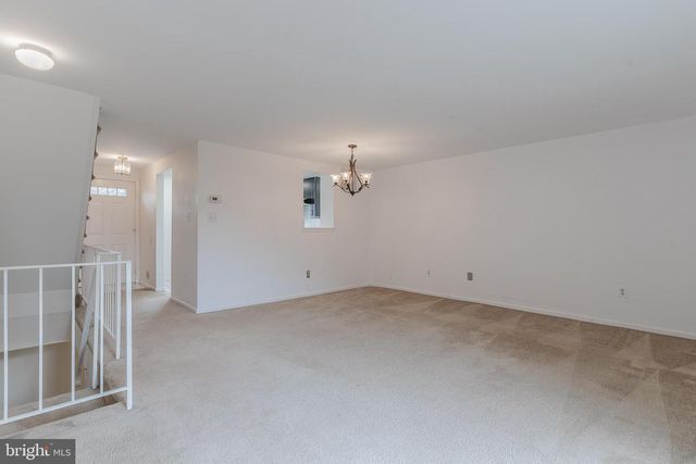 14405 BLACK HORSE CT, Centreville, VA 20120