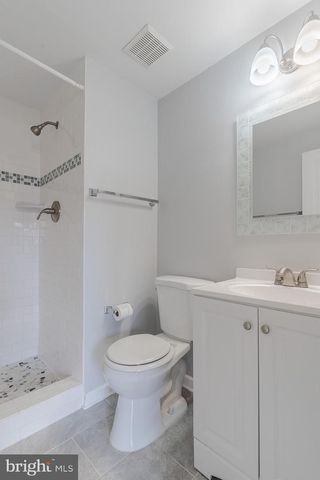 14405 BLACK HORSE CT, Centreville, VA 20120