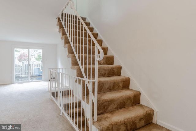 14405 BLACK HORSE CT, Centreville, VA 20120