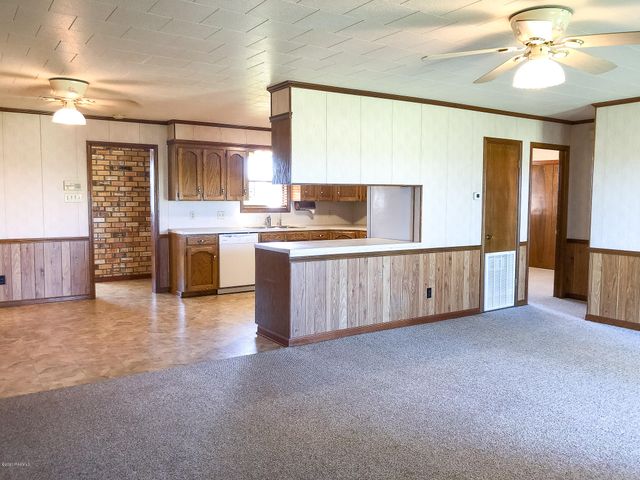 801 Rue Bon Secours, Scott, LA 70583