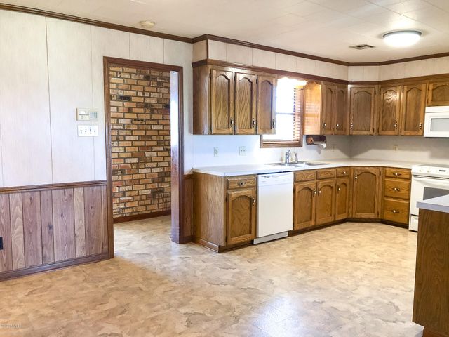 801 Rue Bon Secours, Scott, LA 70583