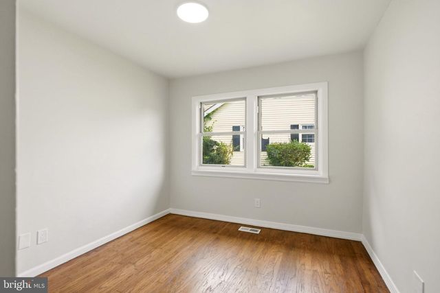 163 TWIN HILL DR, Willingboro, NJ 08046