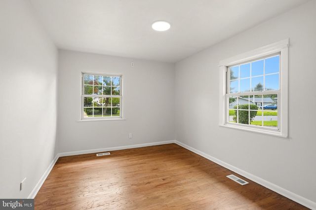 163 TWIN HILL DR, Willingboro, NJ 08046