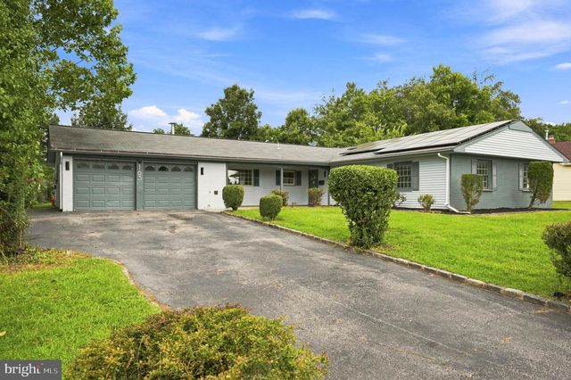 163 TWIN HILL DR, Willingboro, NJ 08046