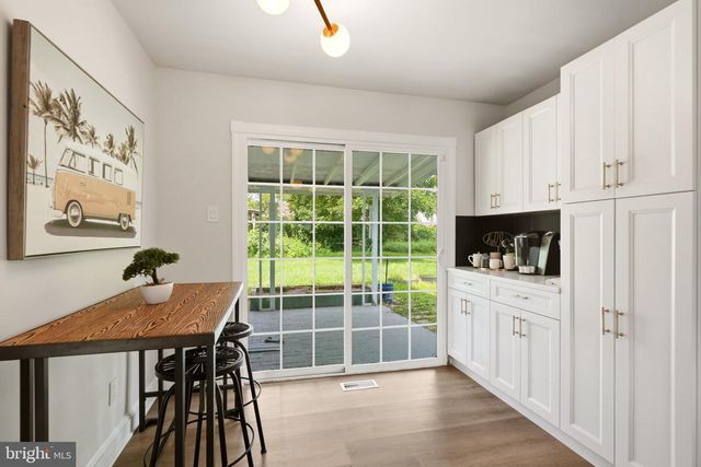 163 TWIN HILL DR, Willingboro, NJ 08046