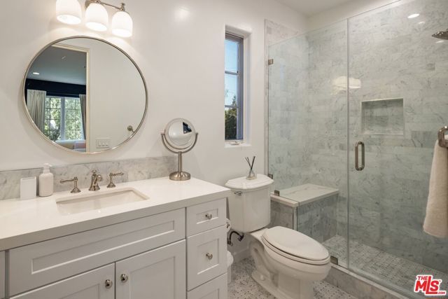 5425 Encino Avenue, Encino (los Angeles), CA 91316