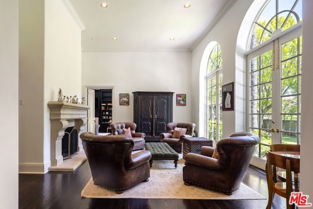5425 Encino Avenue, Encino (los Angeles), CA 91316