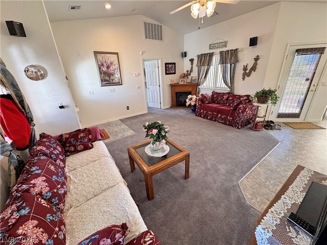 2640 South ZEPHYR Avenue, Pahrump, NV 89048