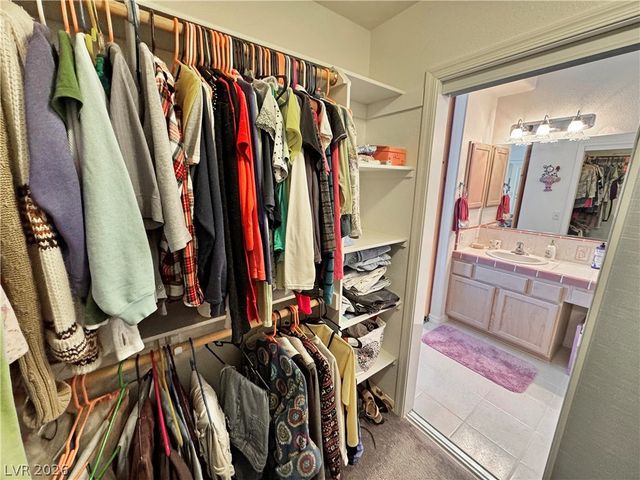 2640 South ZEPHYR Avenue, Pahrump, NV 89048