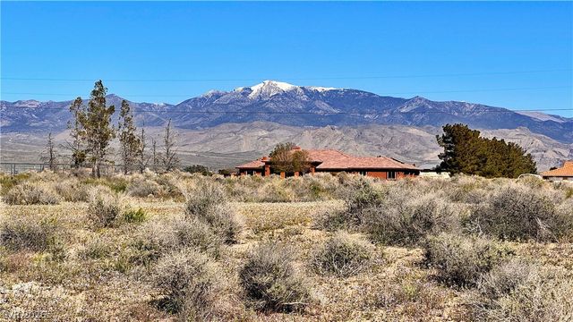 2640 South ZEPHYR Avenue, Pahrump, NV 89048